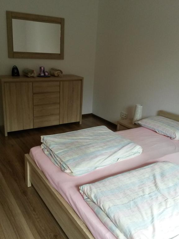 Celik Family Apartment Strbske Pleso Bagian luar foto